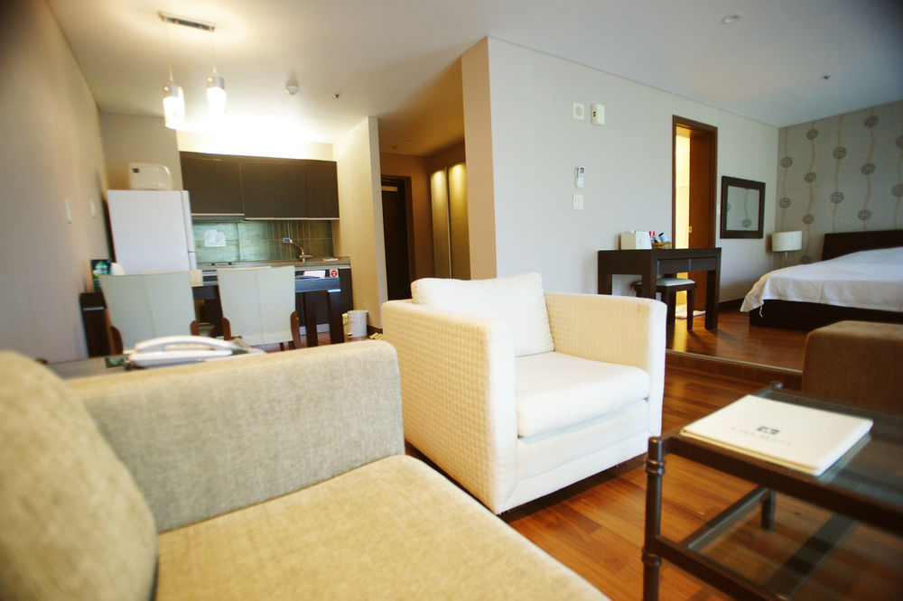 Lake Hills Jeju Resort Seogwipo Eksteriør bilde